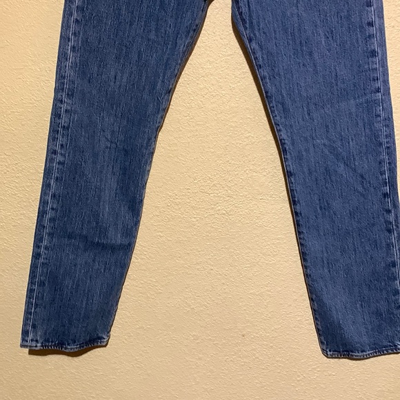 Levi Strauss Men's Jeans Button Fly Straight 501 Medium Wash W33xL34 - Picture 2 of 16
